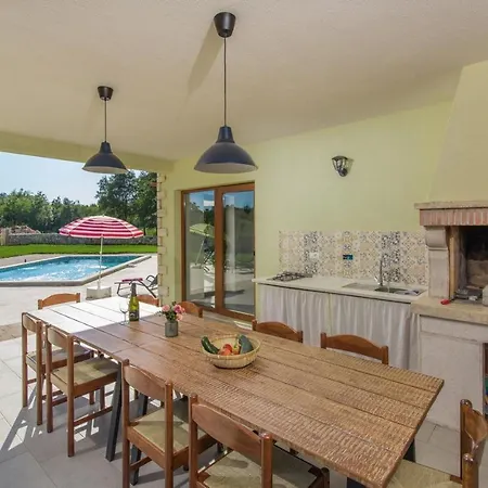 Sole Mio Villa Bale
